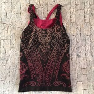 💛 Athleta active Top Size Small